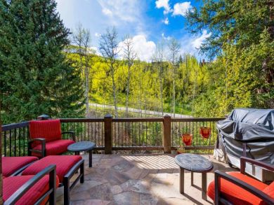 Posh Five Bedroom Luxury Ski Home Steps to Lift